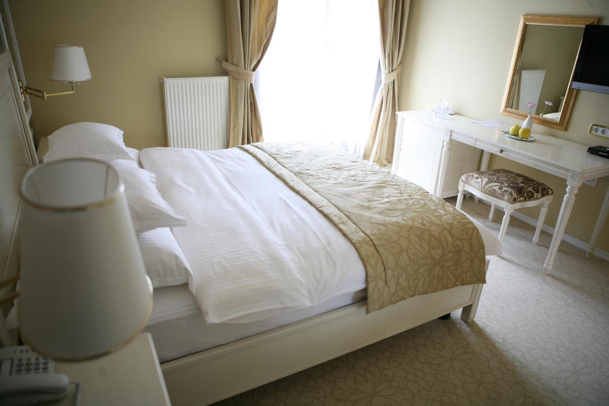 Hotel Villa Viktorija Μπάνια Λούκα Εξωτερικό φωτογραφία