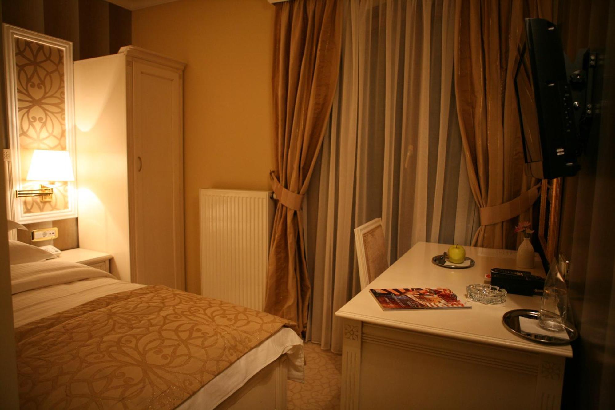 Hotel Villa Viktorija Μπάνια Λούκα Εξωτερικό φωτογραφία