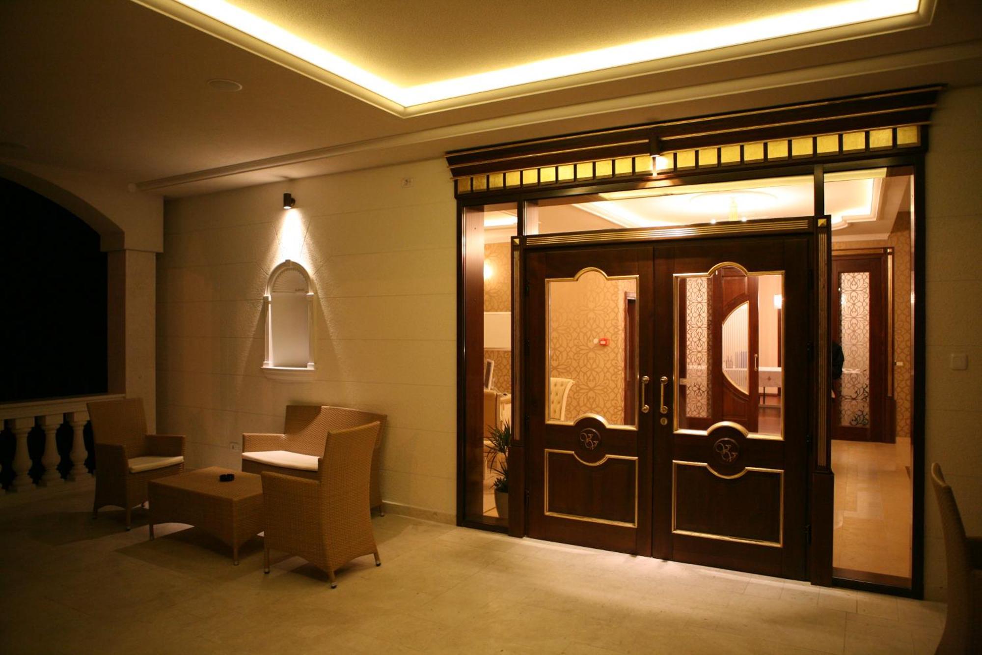Hotel Villa Viktorija Μπάνια Λούκα Εξωτερικό φωτογραφία