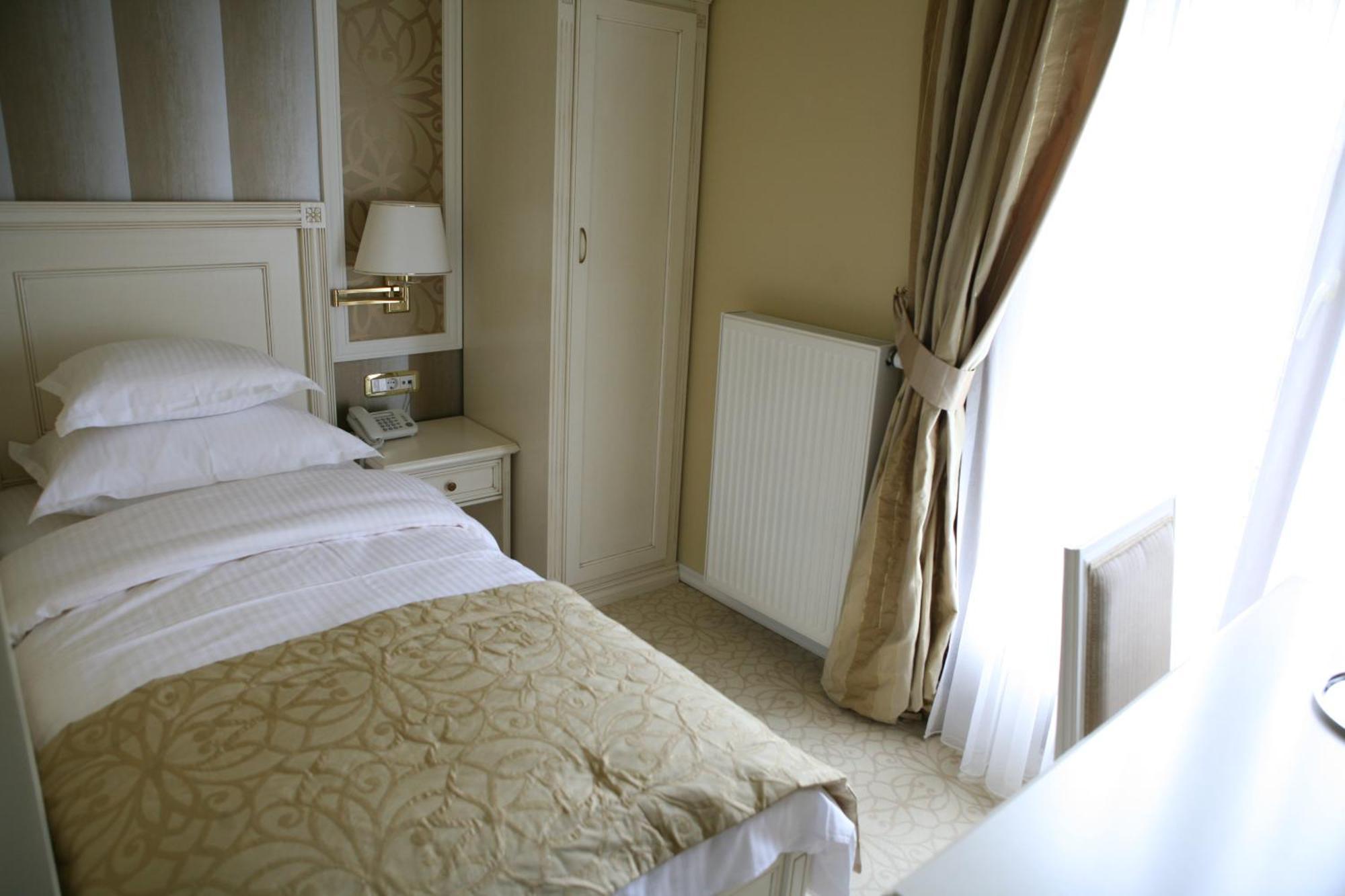 Hotel Villa Viktorija Μπάνια Λούκα Εξωτερικό φωτογραφία