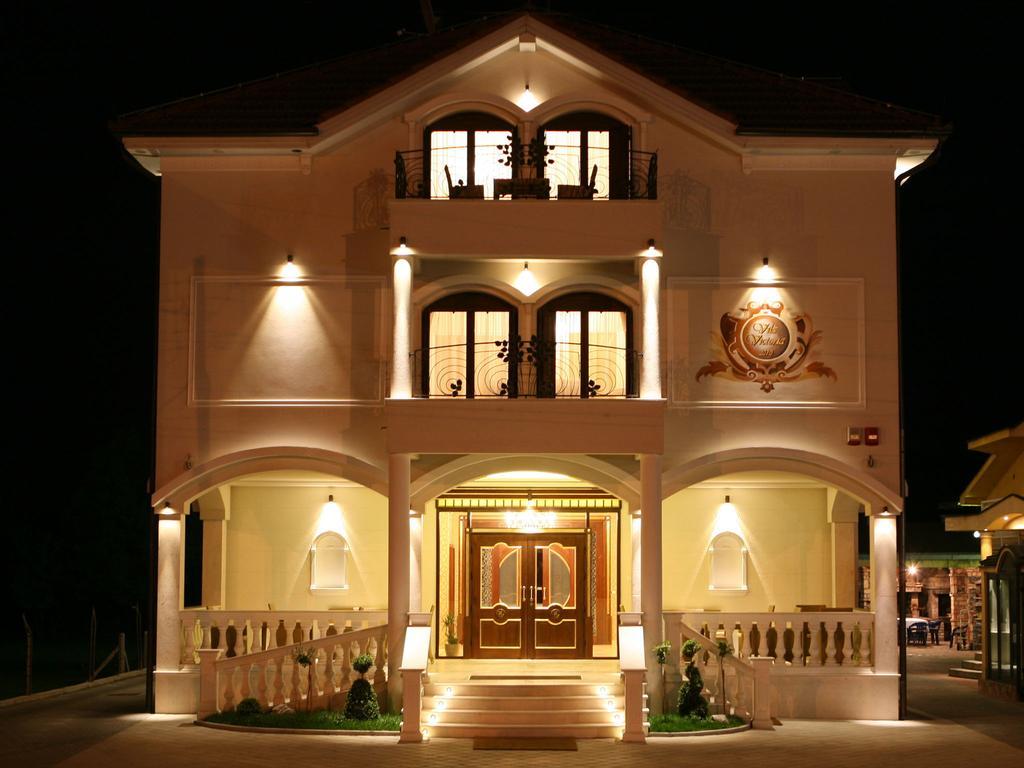 Hotel Villa Viktorija Μπάνια Λούκα Εξωτερικό φωτογραφία